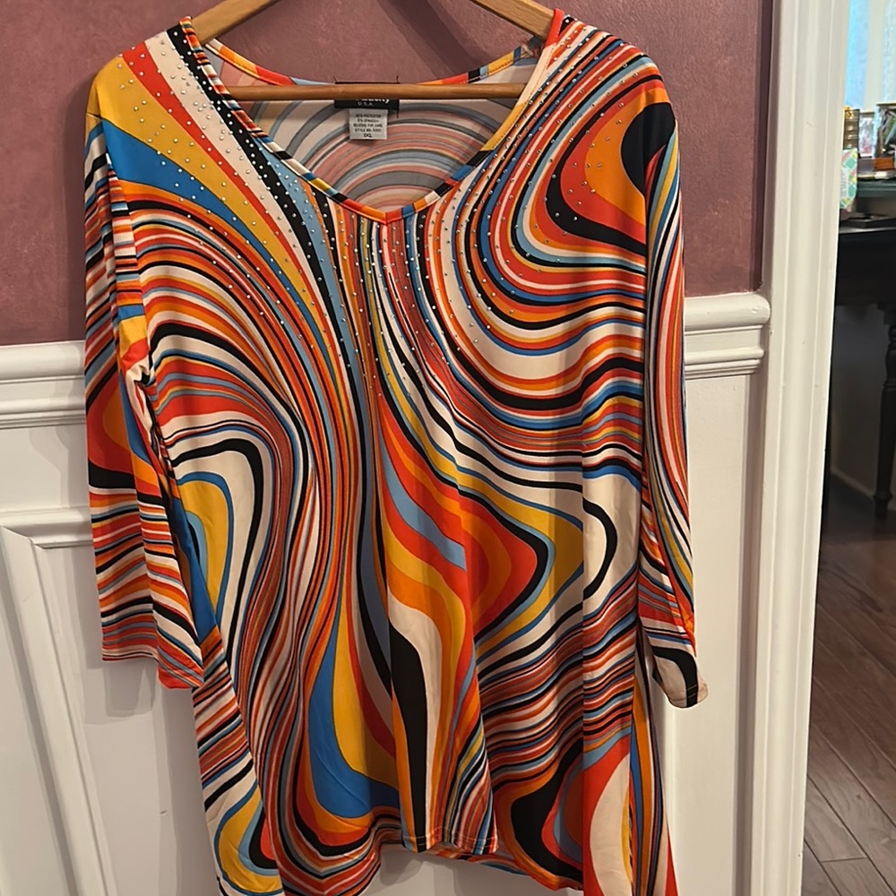 Orange and Green Graphic Tunic with 3/4 Sleeves
